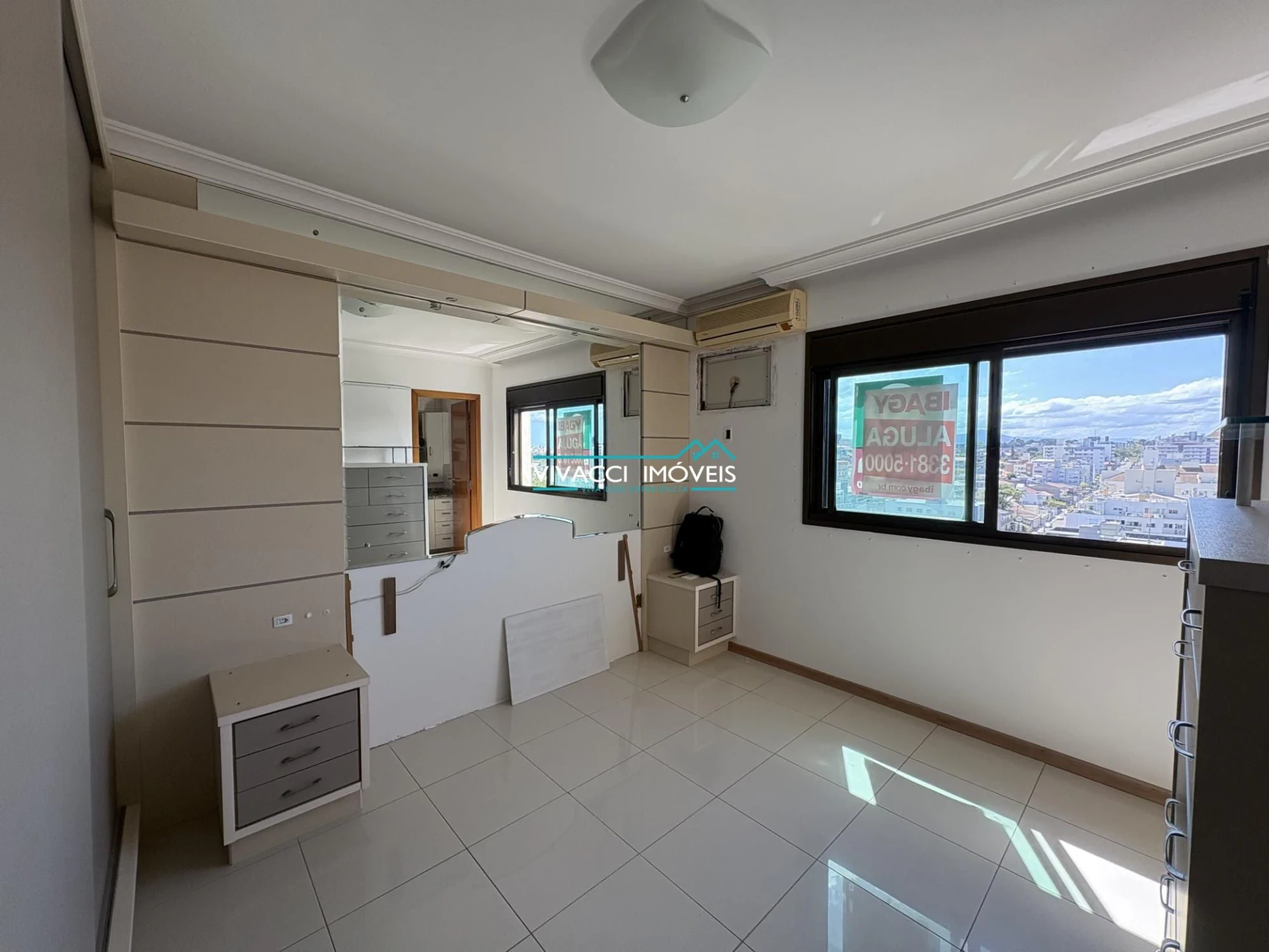 Apartment, 105 m², with a glass-enclosed balcony — photo 9