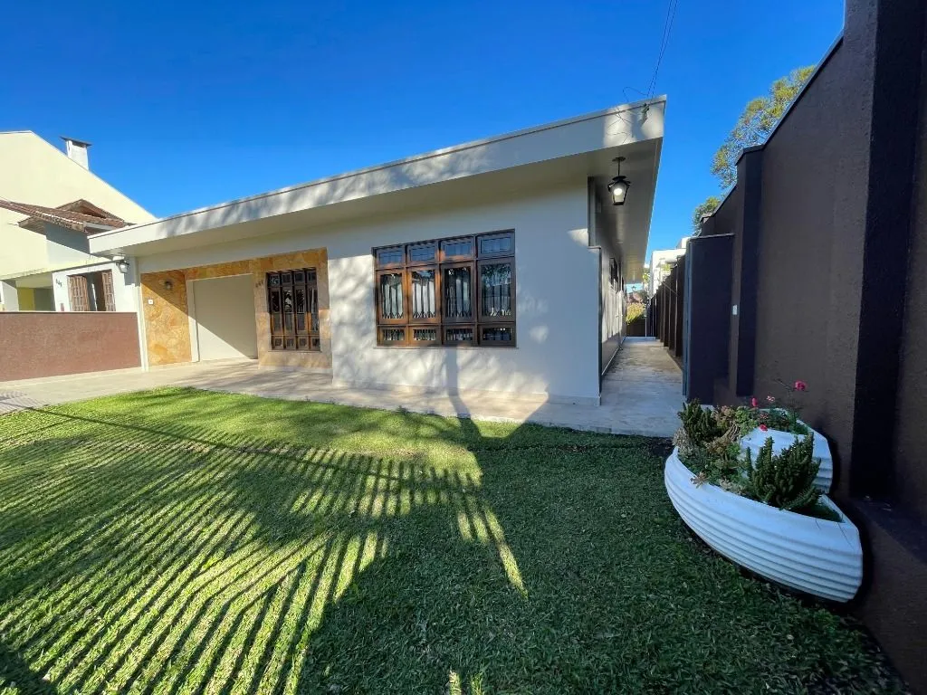 3-bedroom house with private garden