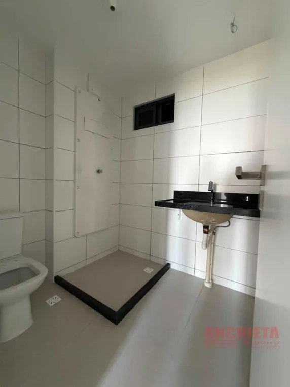 Невмебльована квартира 95 м² з 3 спальнями та 2 місцями — photo 15