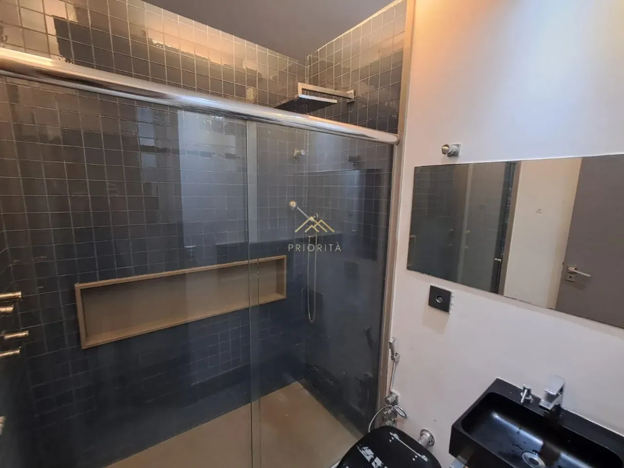 Apartamento sem mobília com 3 quartos e varanda envidraçada — photo 25