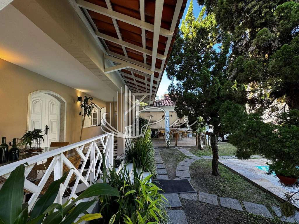 Furnished 4-bedroom house with 2 en-suites and 5 baths — photo 17