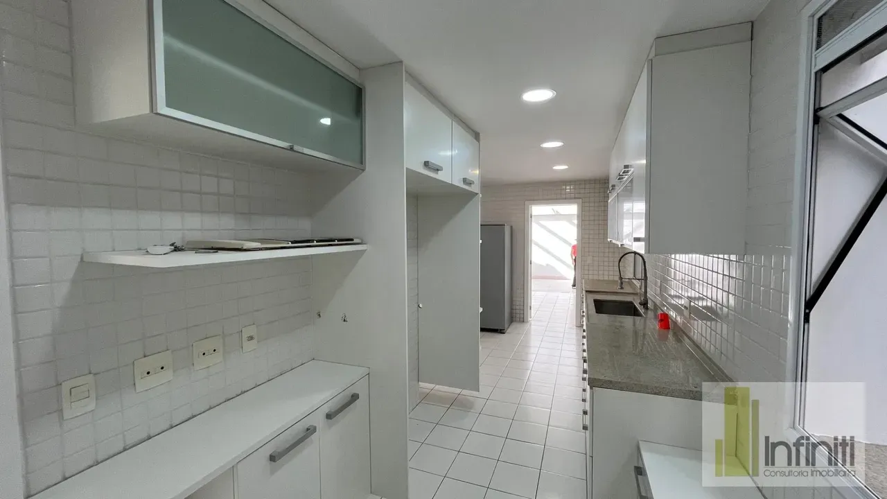 4 quartos e churrasqueira privativa: casa de 350 m² — photo 26