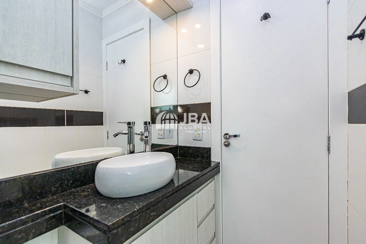 60 m² apartment with a home office and a washing machine — photo 23