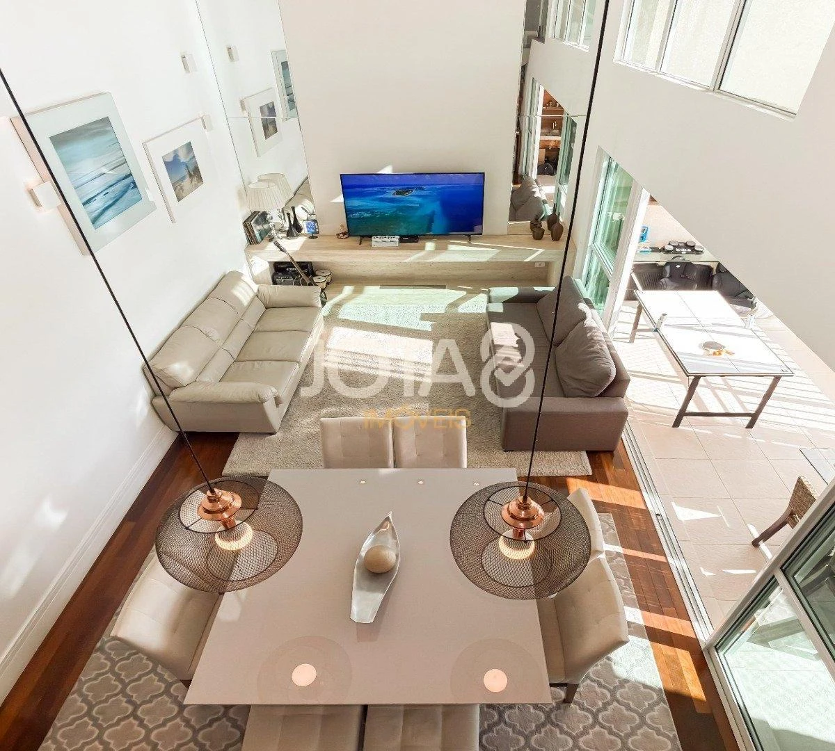 Furnished 4-bedroom apartment with open-plan kitchen — photo 10