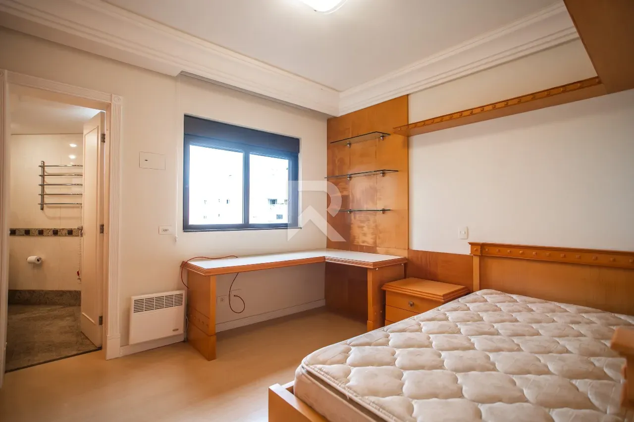 Apartamento de 4 dormitorios, 250 m², 4 baños y 4 plazas — photo 15