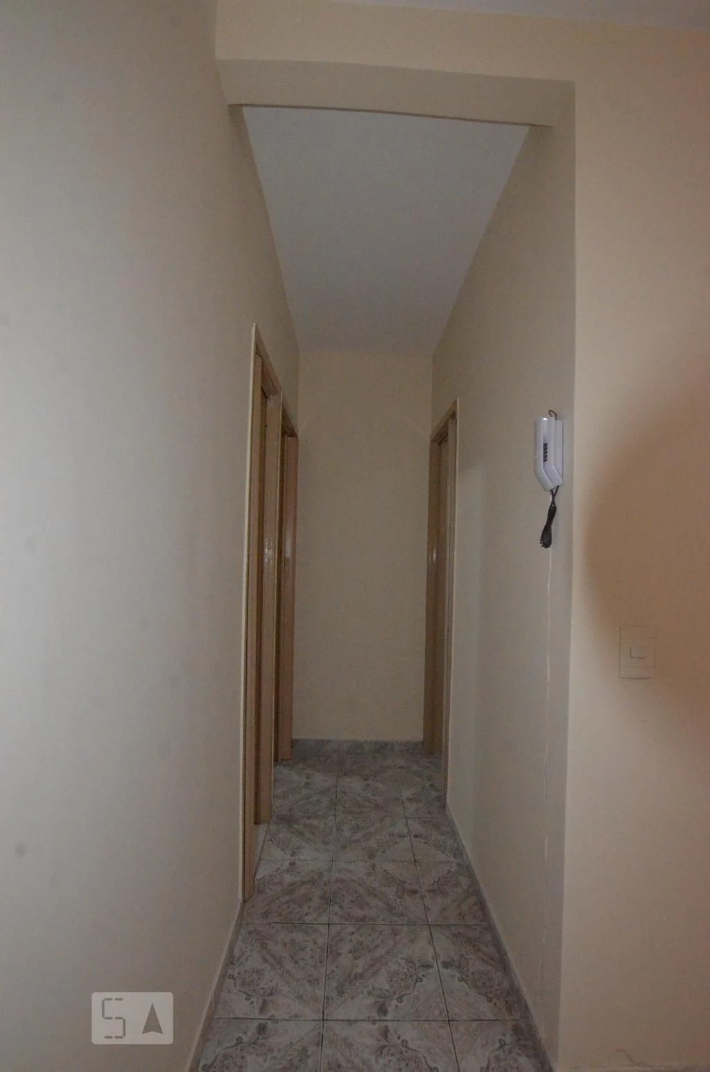 2-bedroom apartment in a building with a gym — photo 26