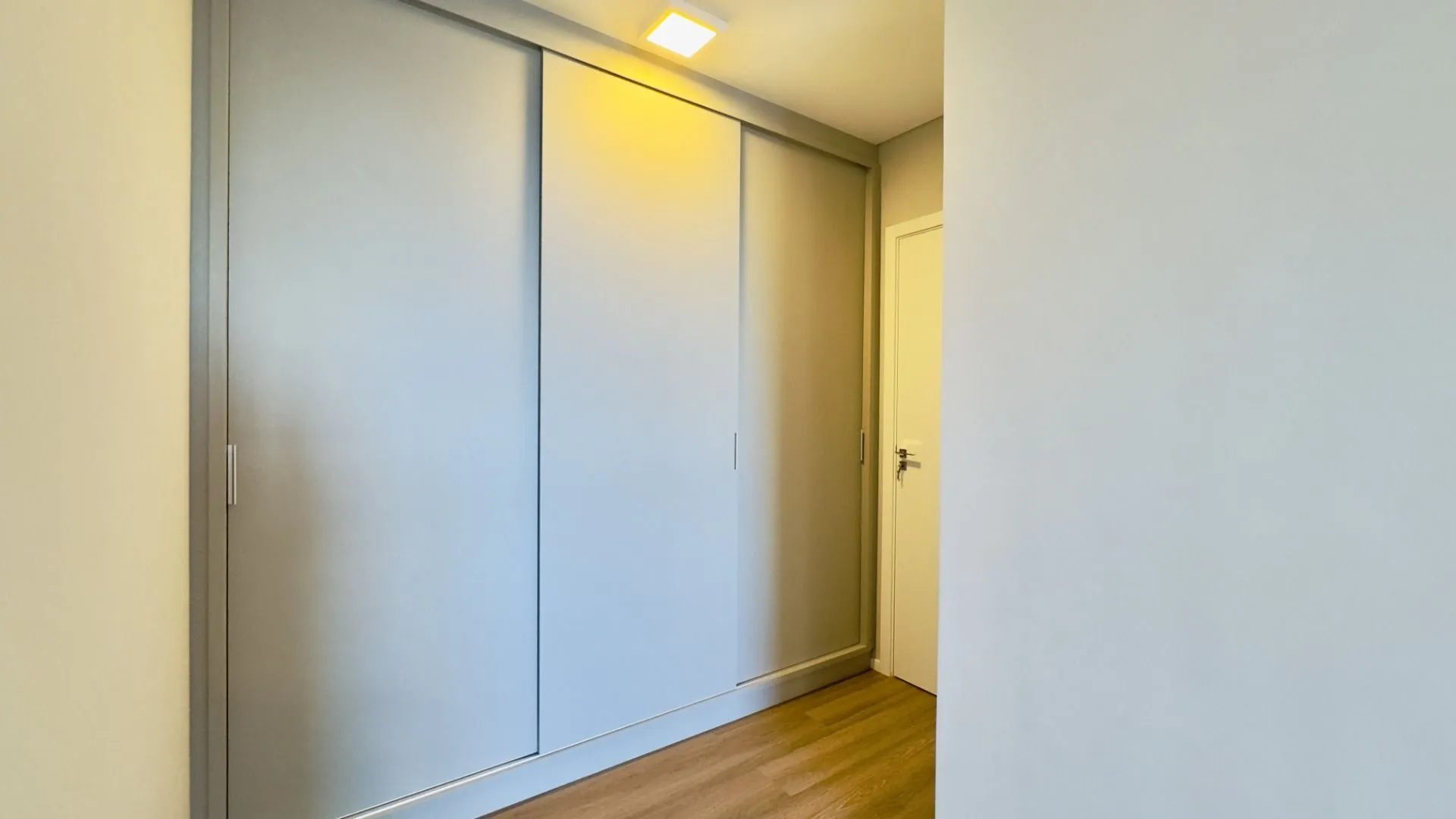 Water view in a 2-bedroom apartment, 110 m² — photo 32