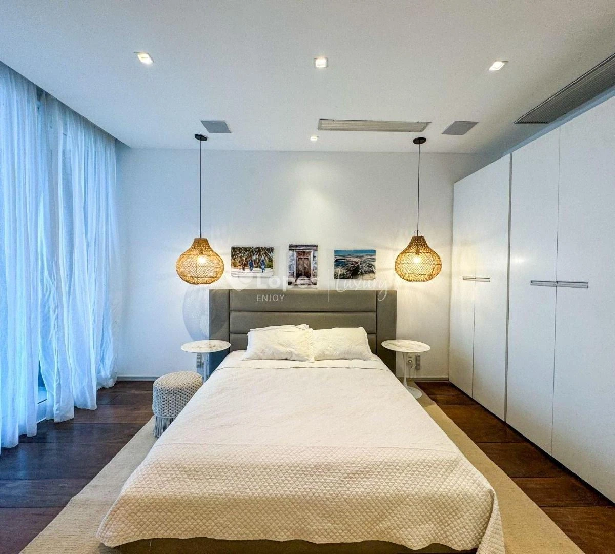 House with 5 en-suite bedrooms, 8 baths and 3 parking — photo 45
