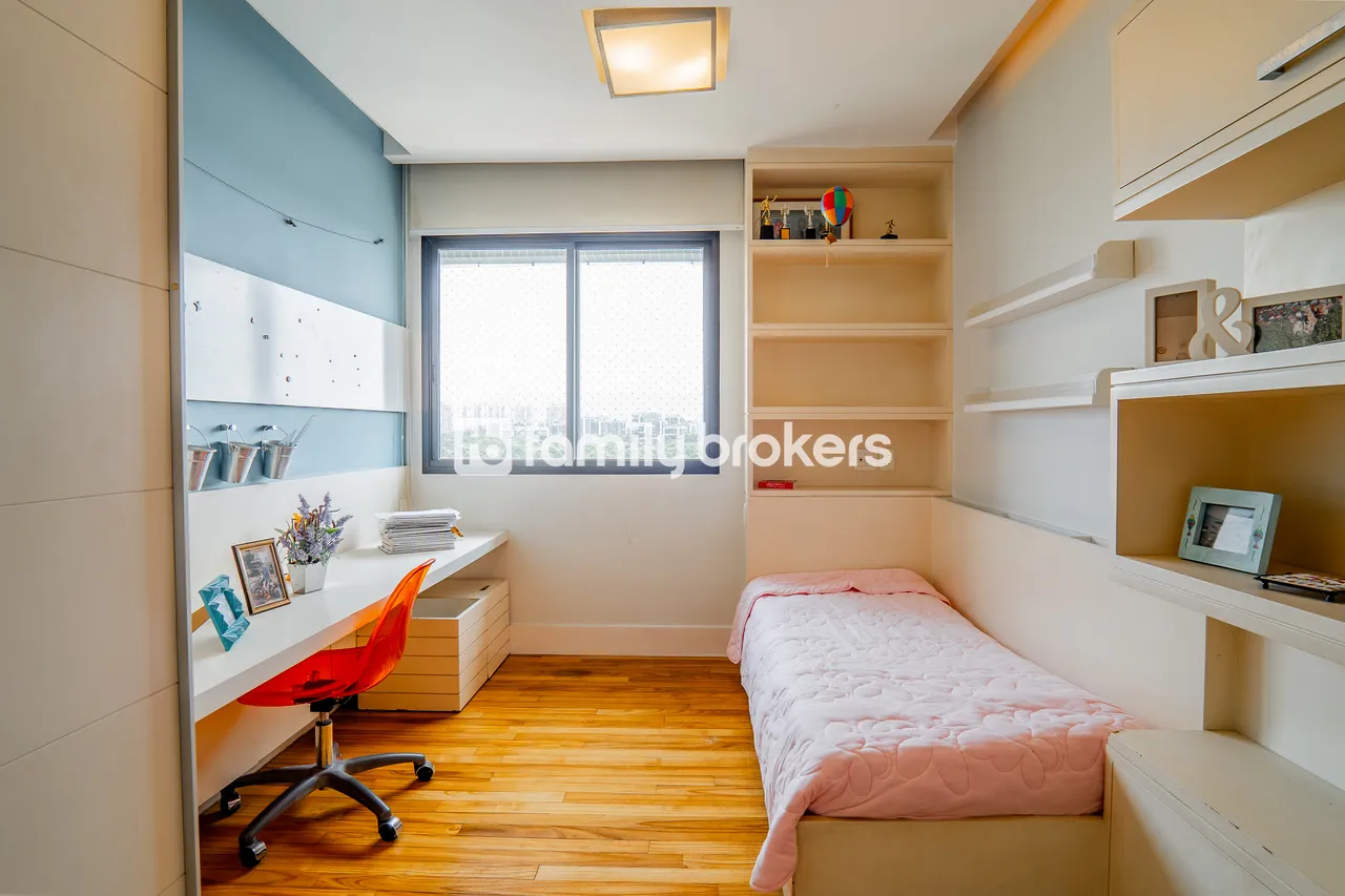 Furnished apartment with 4 bedrooms and a gas kitchen — photo 8