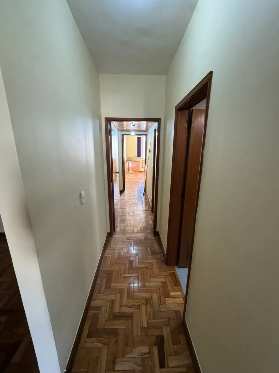 3-bedroom apartment with parking and a closed kitchen — photo 10