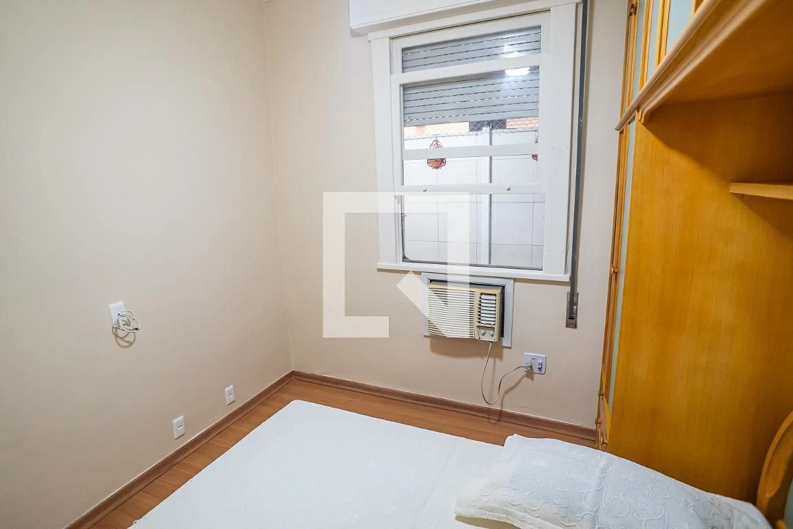 Furnished apartment with private garden and 2 bedrooms — photo 8