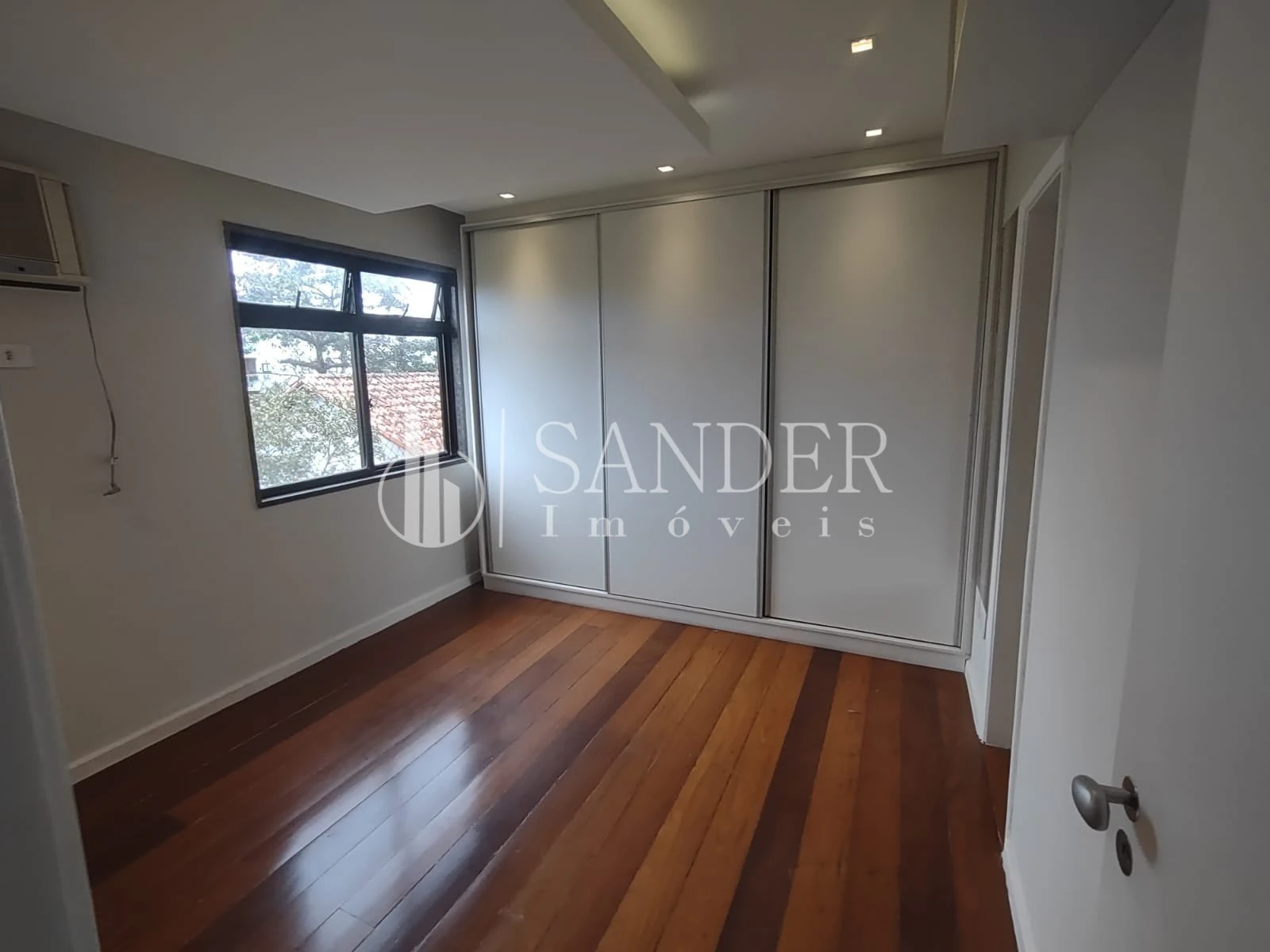 Apartamento mobiliado de 75 m² com 2 quartos e varanda — photo 12