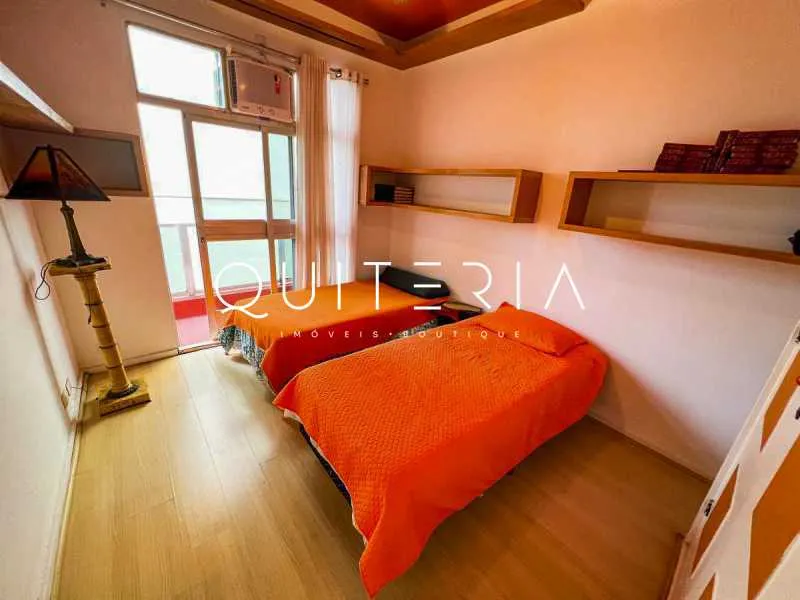 Triplex penthouse with 4 bedrooms and 4 bathrooms — photo 21