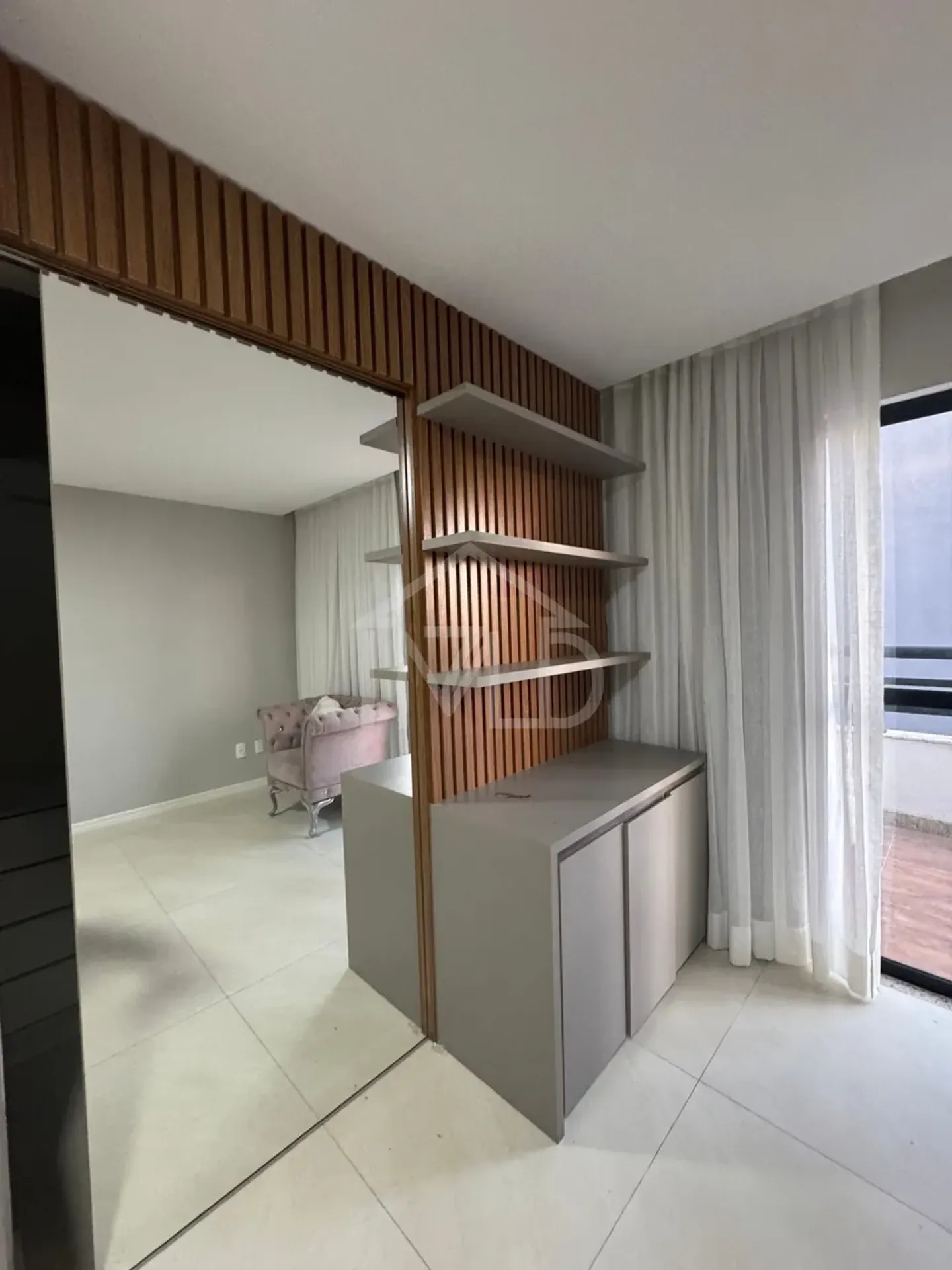 Casa mobiliada com 4 suítes e piscina, 420 m² — photo 21