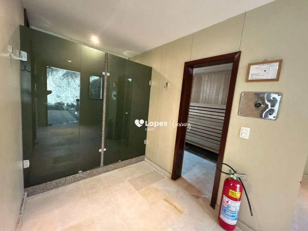 House with 5 en-suite bedrooms and an open gas kitchen — photo 64