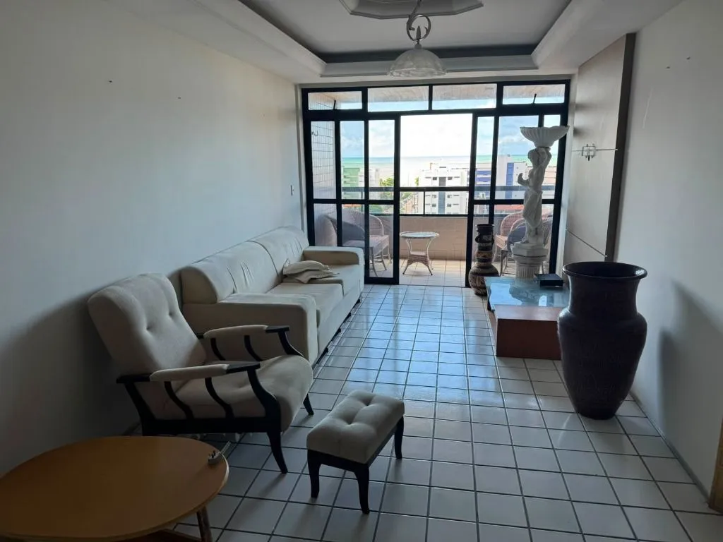 170 m² furnished apartment with 3 en-suite bedrooms
