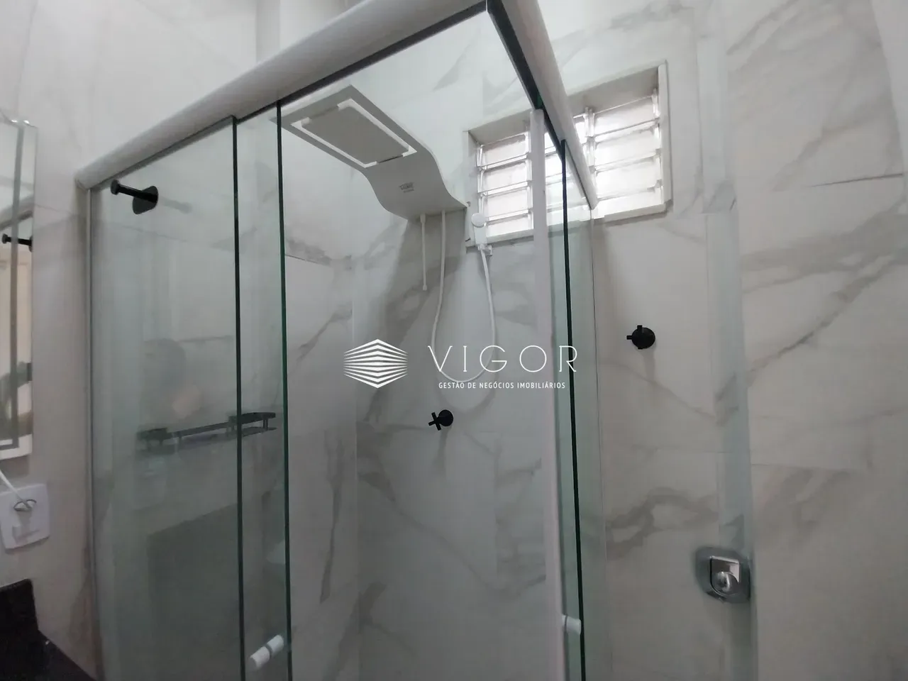 Furnished 49 m² apartment with 1 en-suite bedroom — photo 16