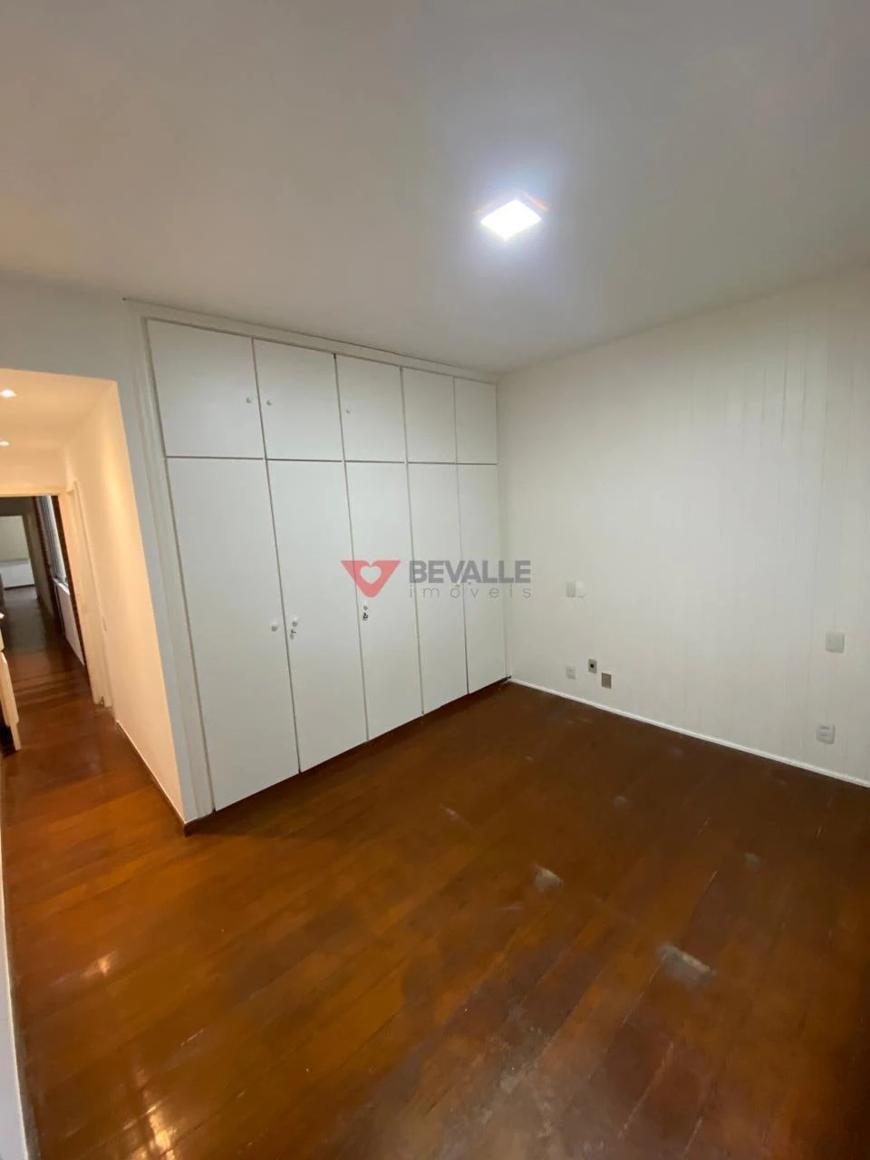 Квартира в оренду з 4 спальнями та 210 м² — photo 4