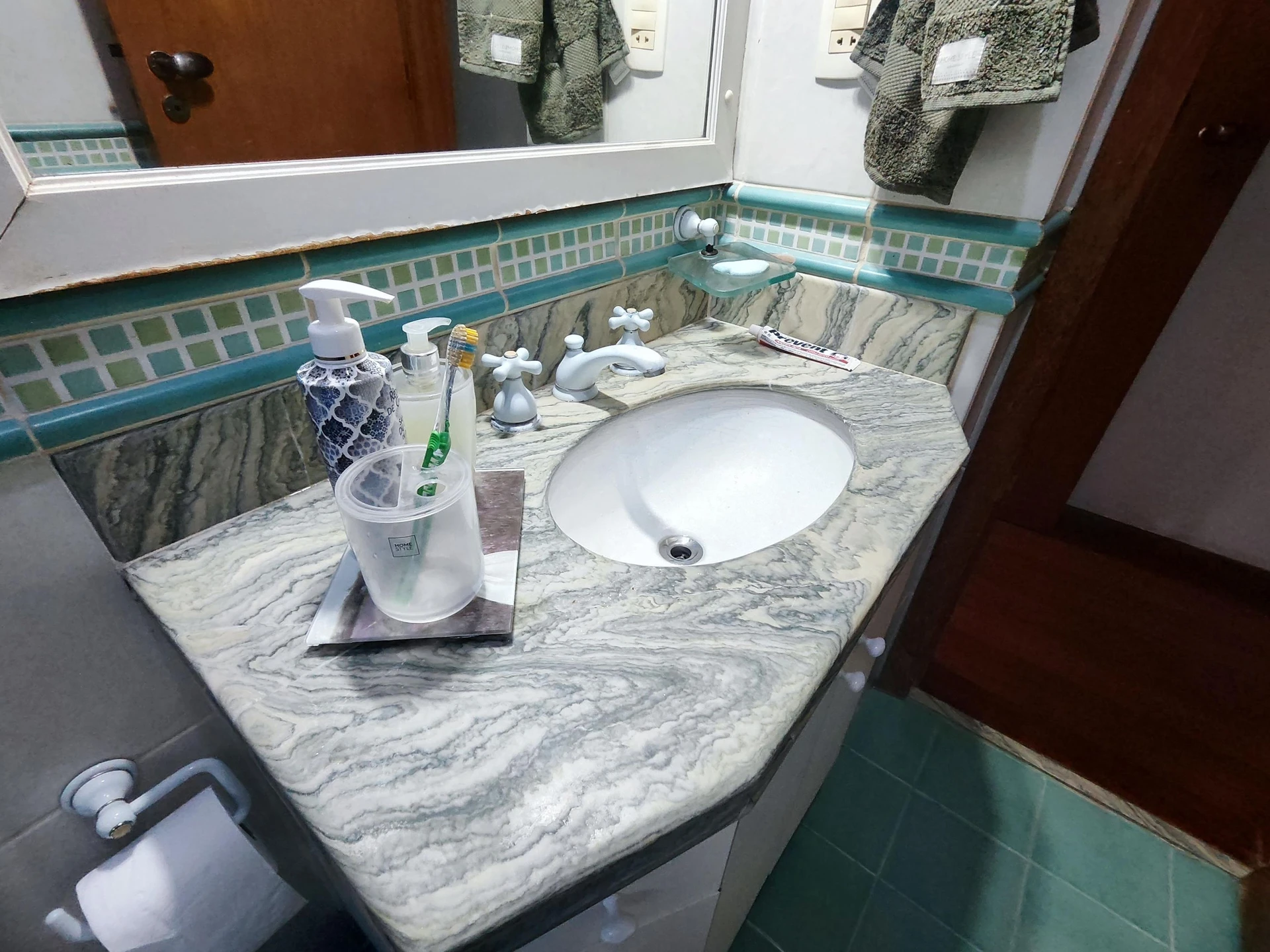 Apartamento amueblado de 5 dormitorios y jardín privado — photo 51