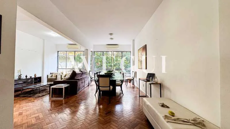 214 m² apartment with 4 bedrooms and 3 bathrooms — photo 9