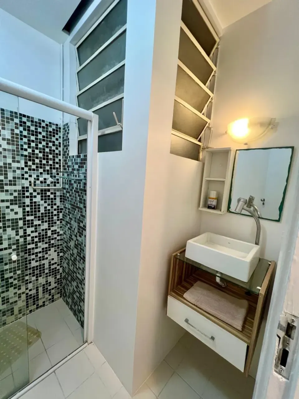 Furnished apartment with 2 bedrooms and 2 bathrooms — photo 14