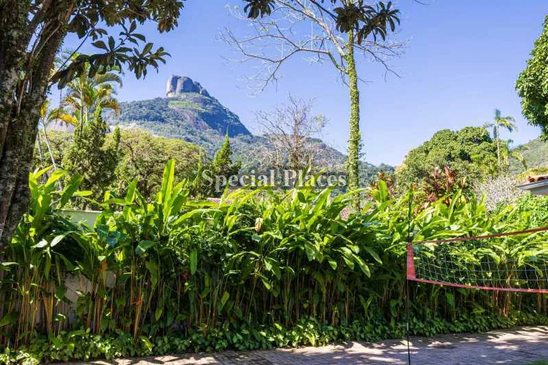 Furnished house with 6 bedrooms and 550 m² — photo 25