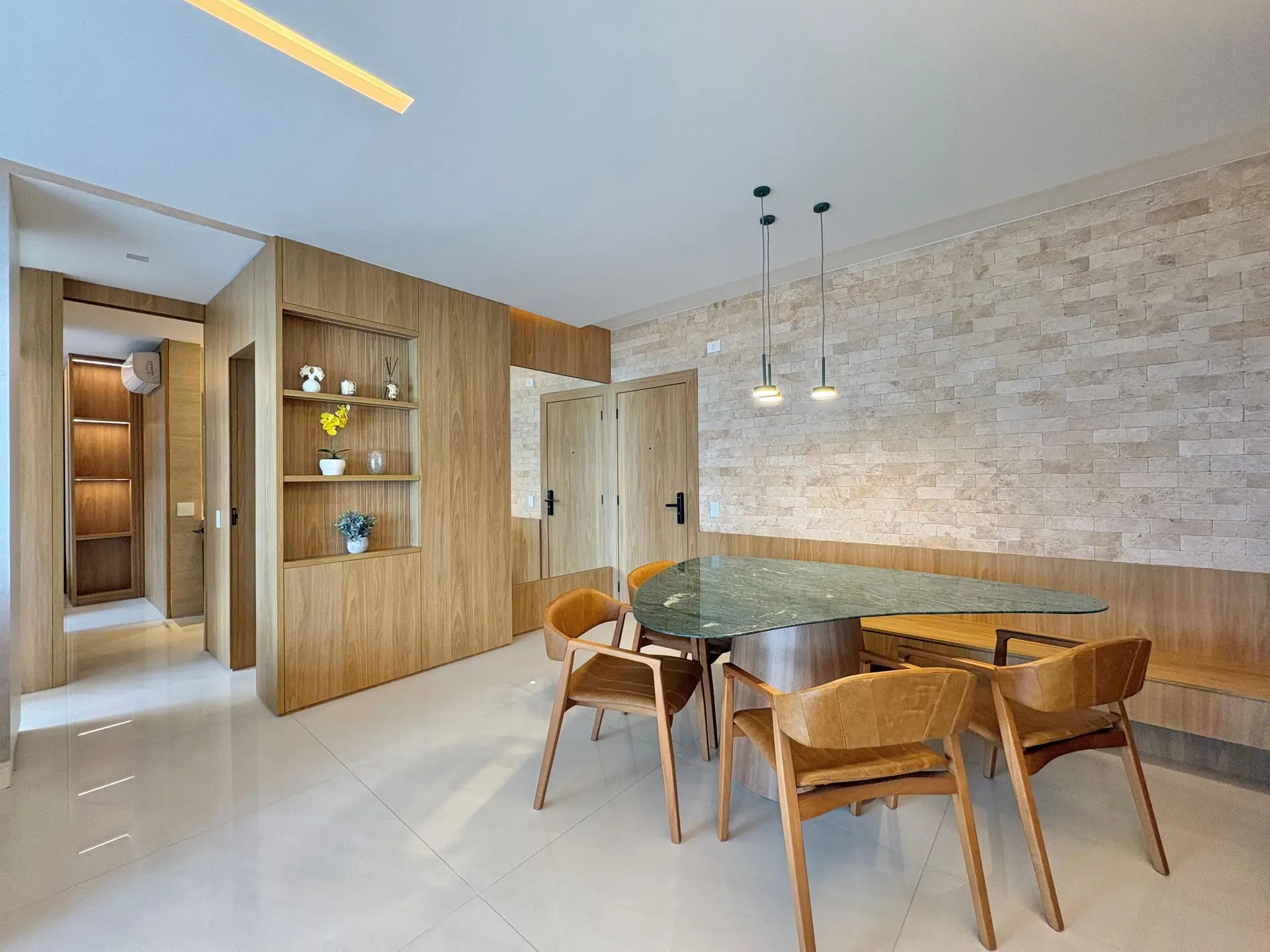Furnished apartment, 75 m², with floor-to-ceiling windows — photo 19