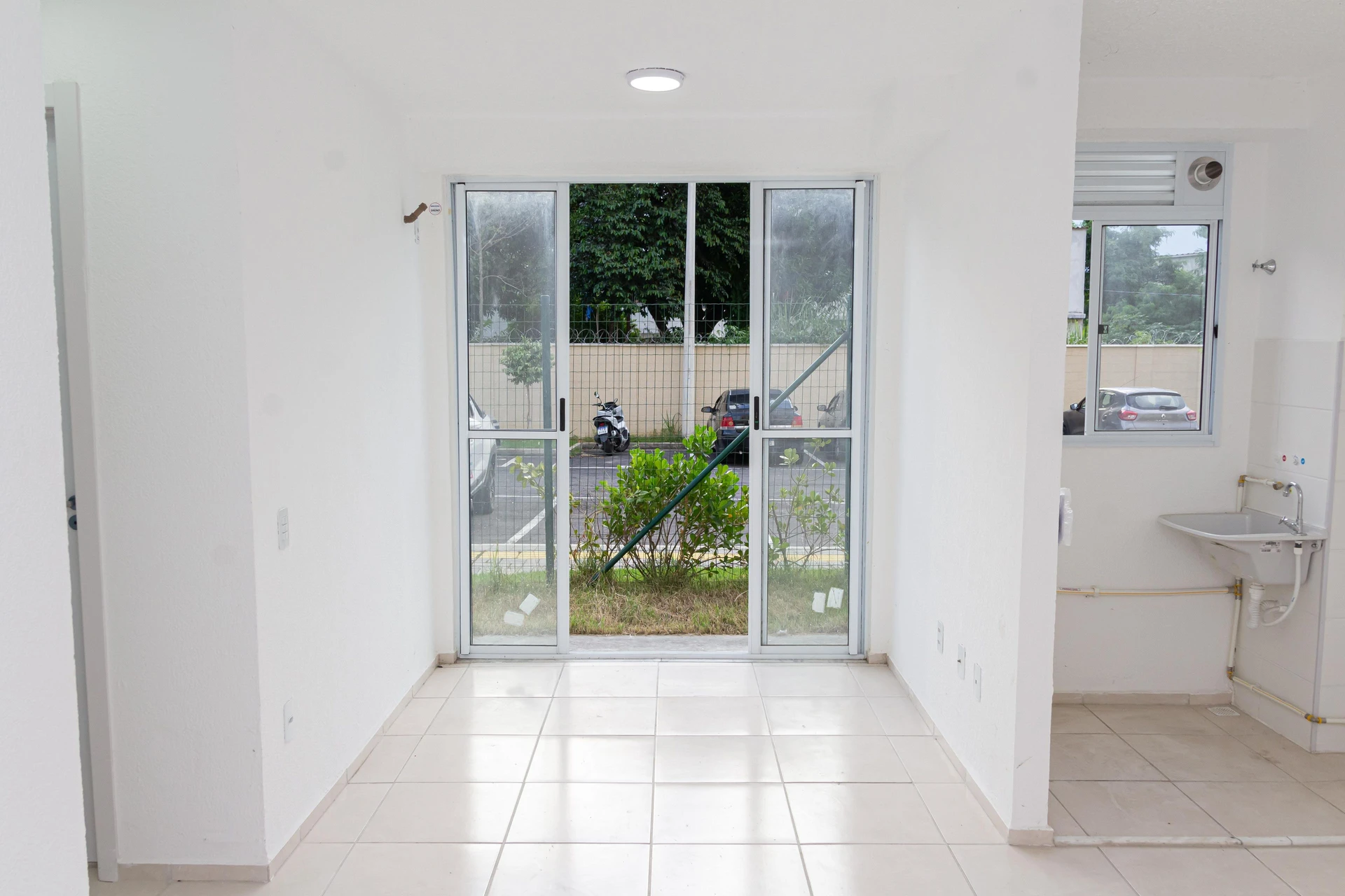 2-bedroom apartment with balcony and private garden