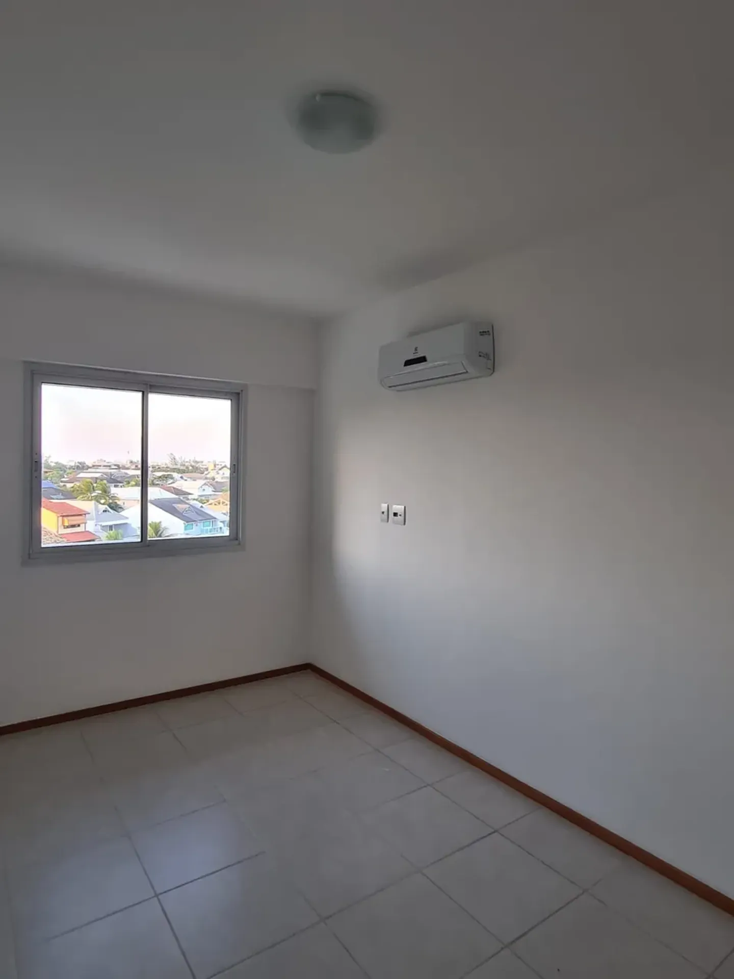 2-bedroom apartment in a building with a sauna — photo 25