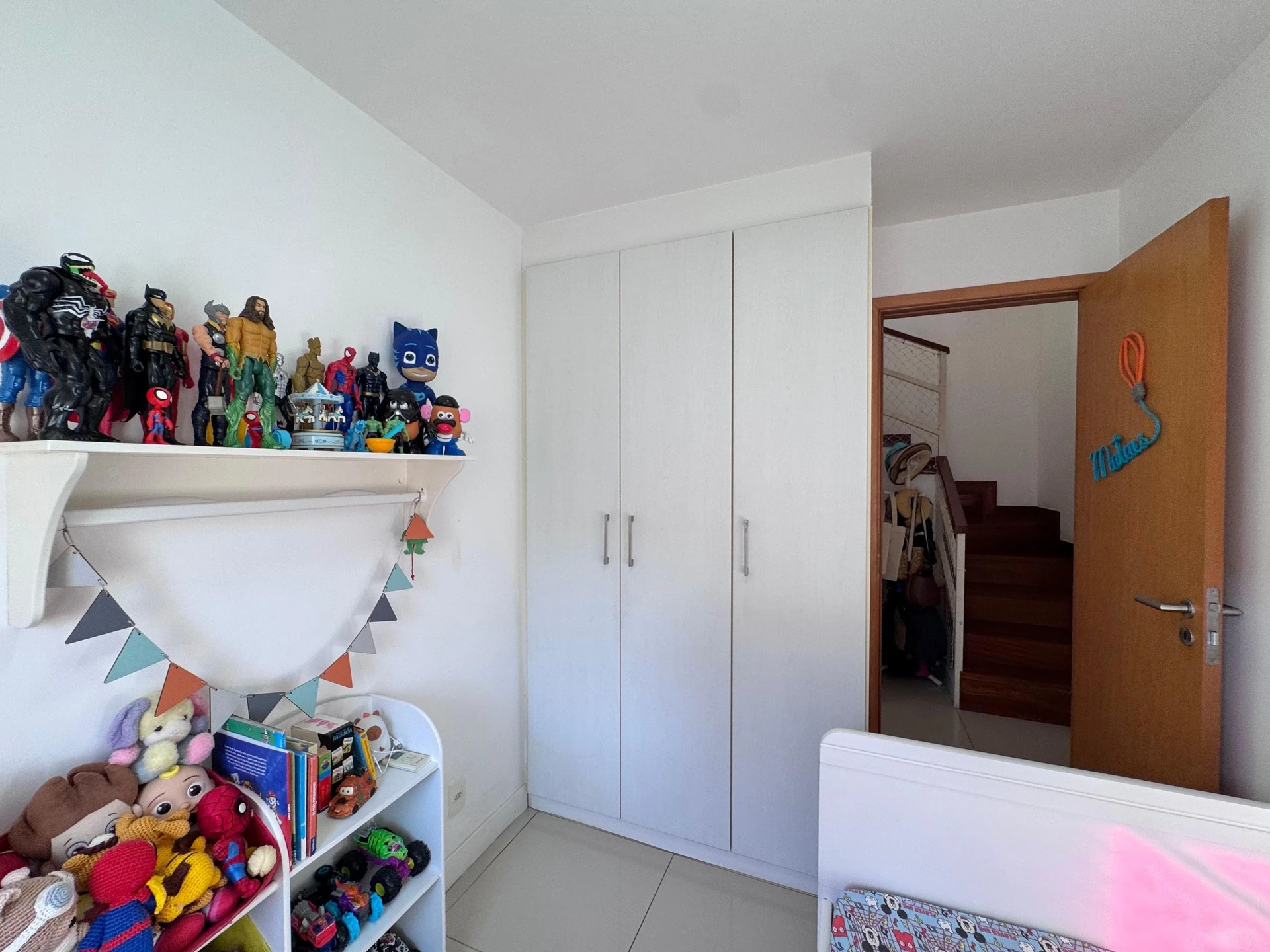 4-bedroom apartment with a glass-enclosed balcony — photo 47