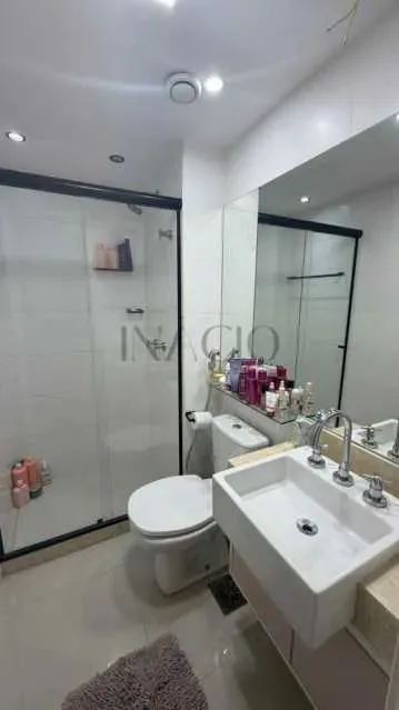Furnished 4-bedroom apartment with enclosed balcony — photo 15