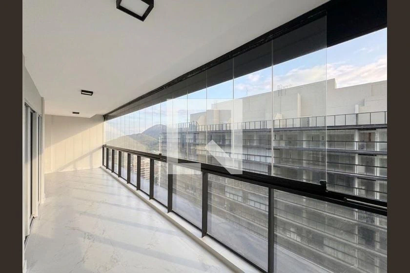 152 m² unfurnished apartment with 2 bedrooms — photo 2