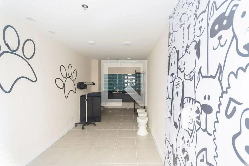 Wood or laminate floors in a 2-bedroom apartment, 45 m² — photo 18