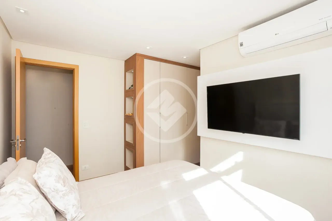 Furnished 3-bedroom apartment with 1 en-suite — photo 18