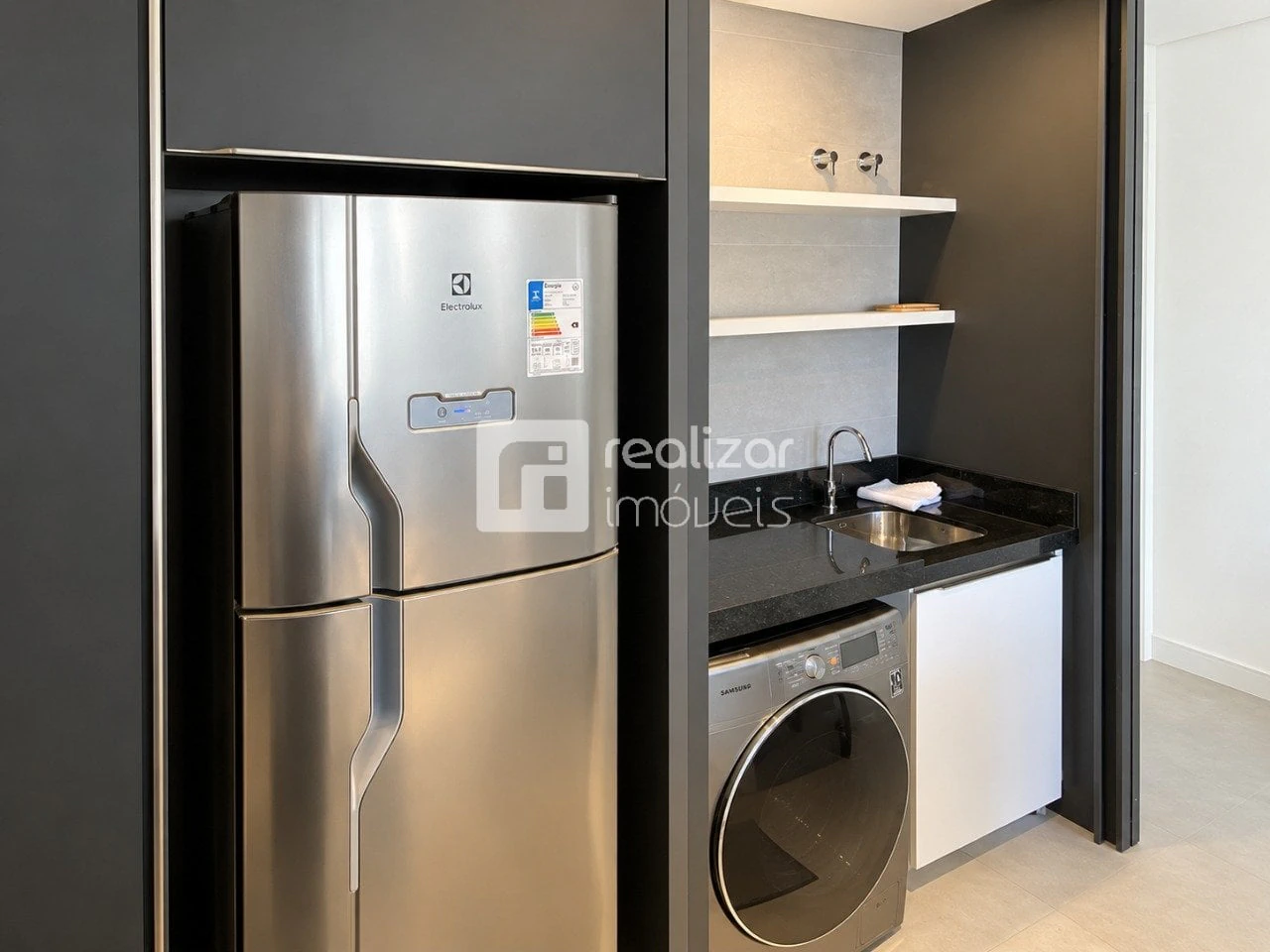 One-bedroom apartment with a dryer in Florianópolis — photo 5