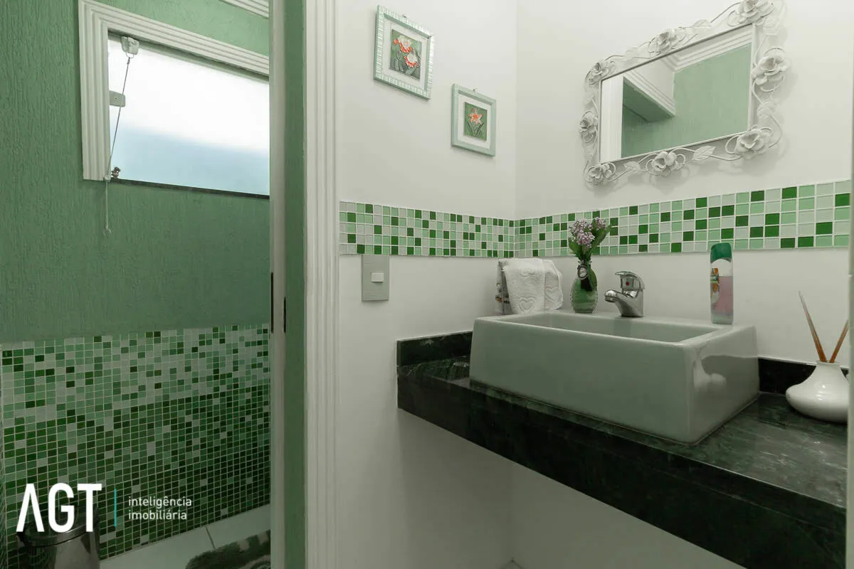 Furnished house with 4 bedrooms, 1 bathroom and 3 parking — photo 40