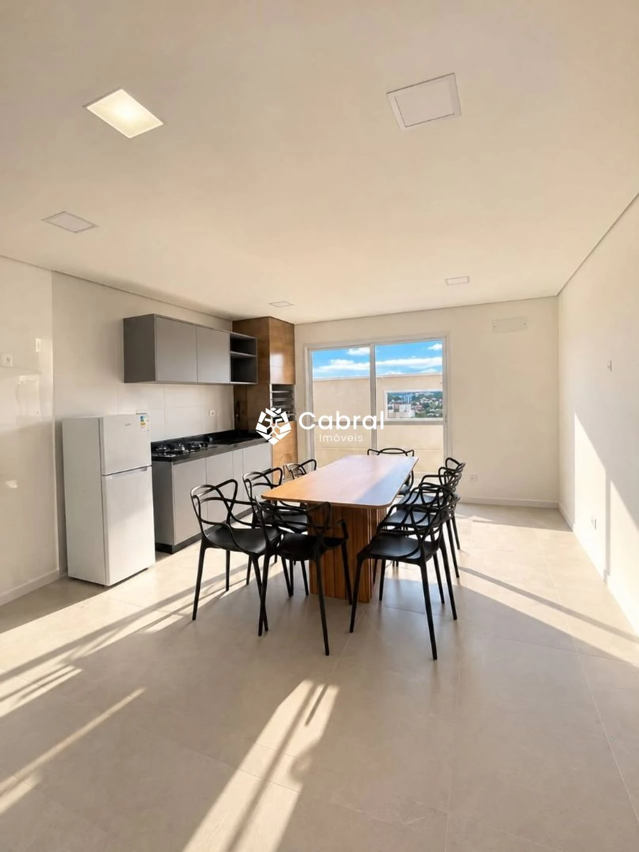 Furnished apartment, 34 m², with a glass-enclosed balcony — photo 8