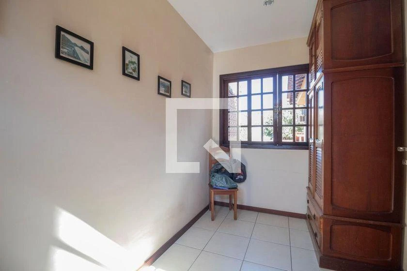 Casa de 450 m² con 6 dormitorios y 4 baños — photo 45