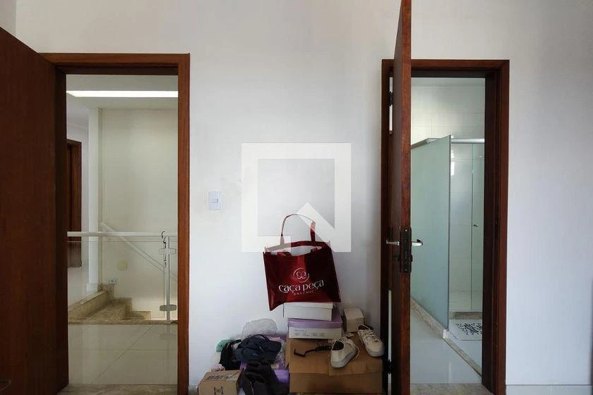 5-bedroom house with a home office — photo 8