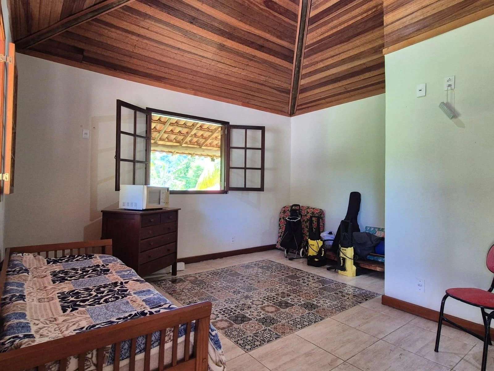 Furnished house, 2100 m², with a grill on the balcony — photo 7
