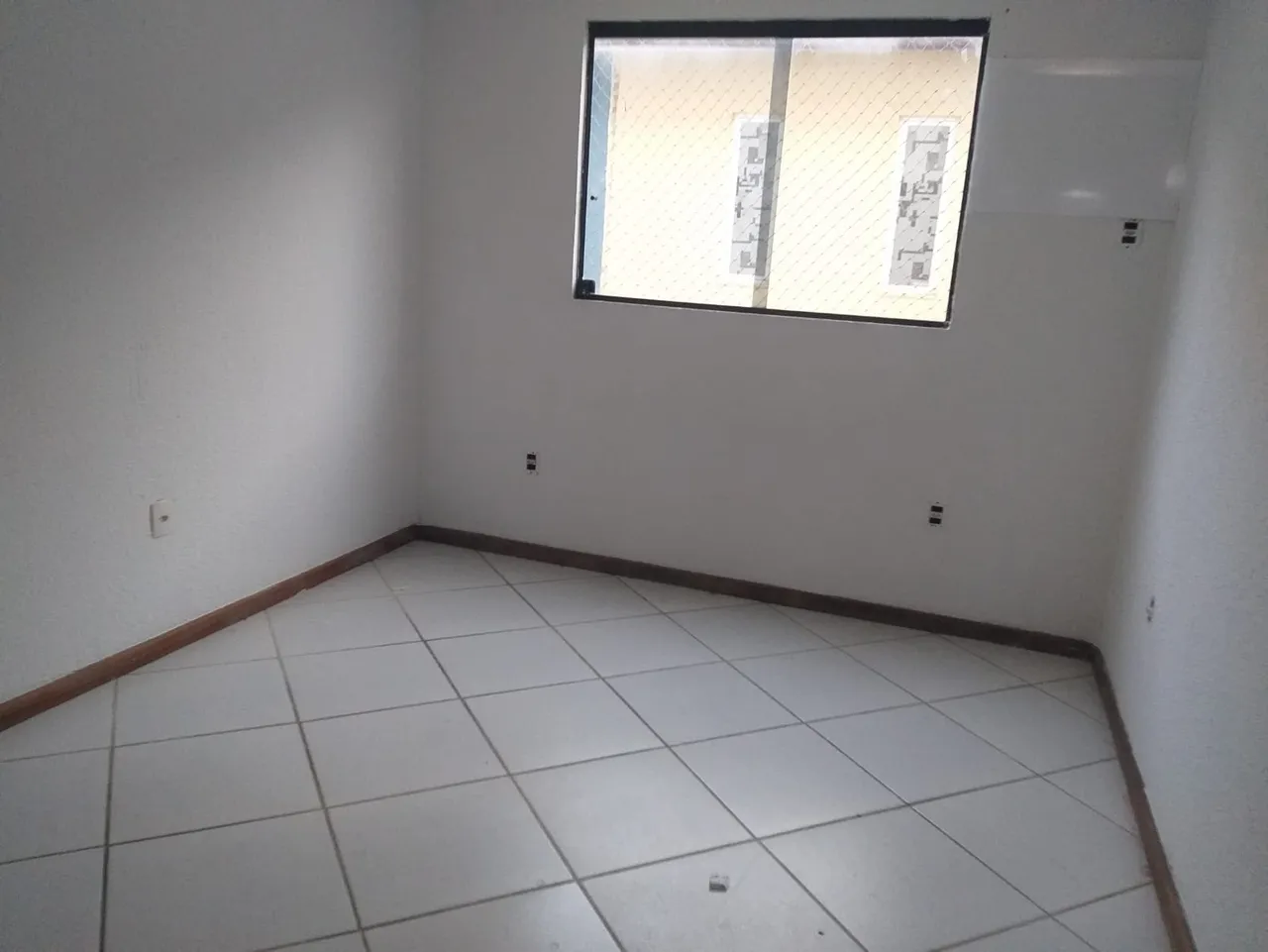 Unfurnished house with 3 bedrooms and mountain views — photo 3