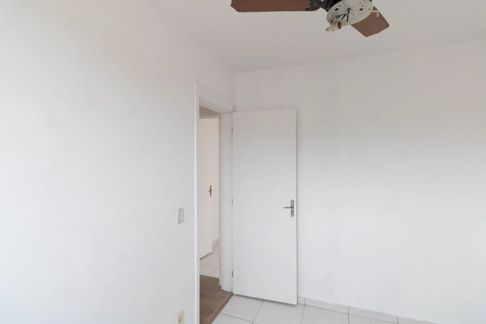 Apartamento de 2 quartos em condomínio com piscina — photo 44