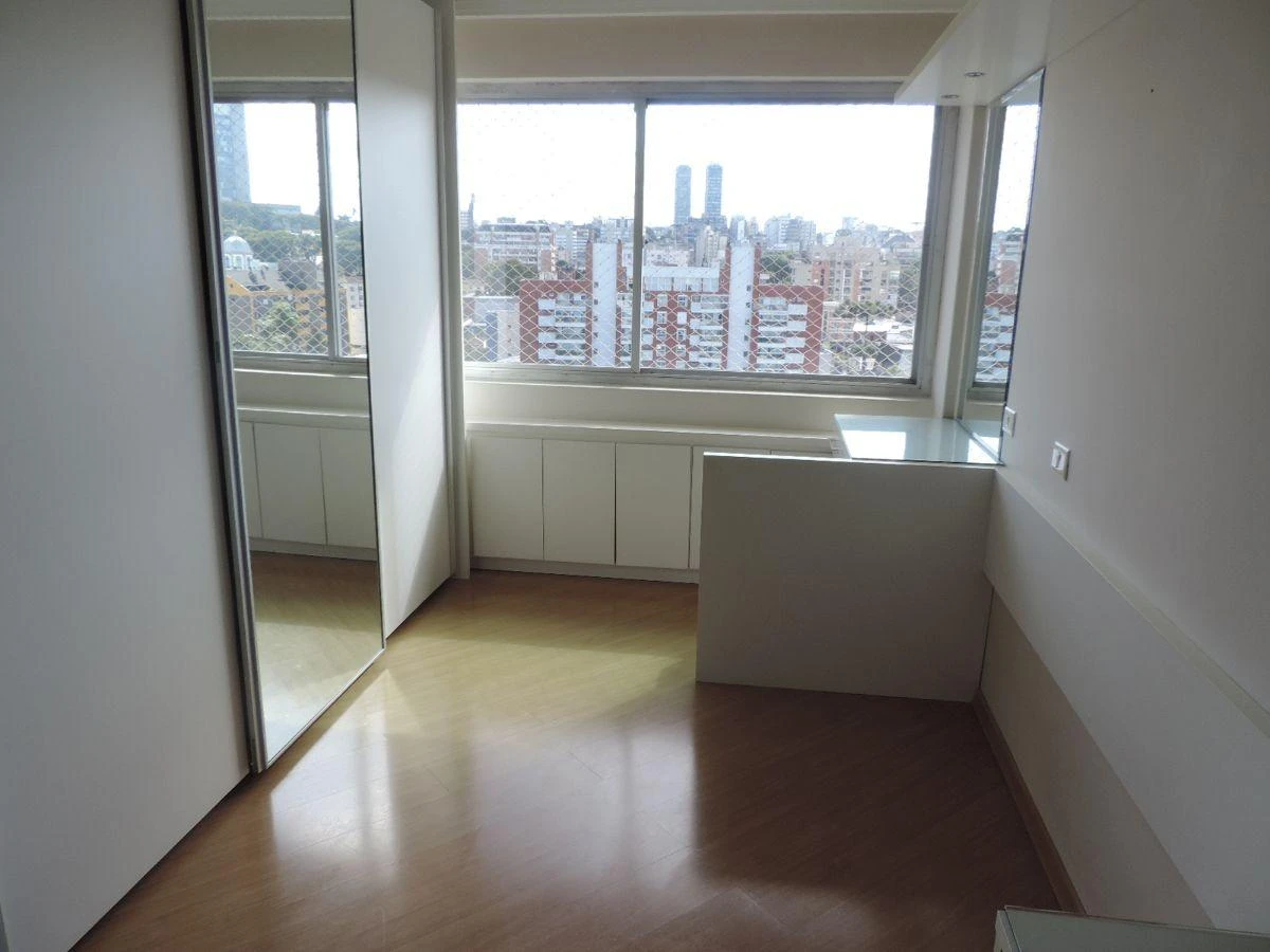 312 m² apartment with an open-plan kitchen — photo 32