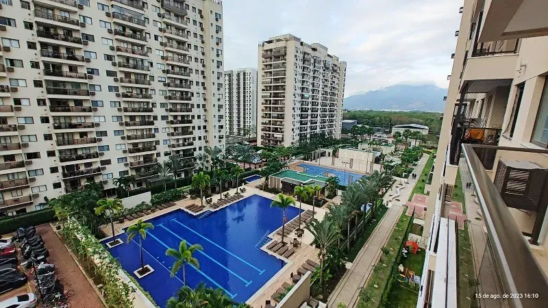 Apartamento sem mobília com vista para a cidade e montanhas — photo 5