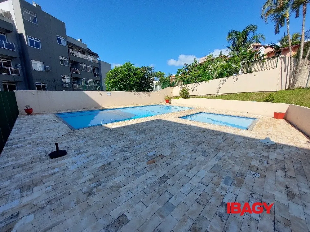 Apartamento amueblado con 3 dormitorios, 117 m² y 2 baños — photo 18