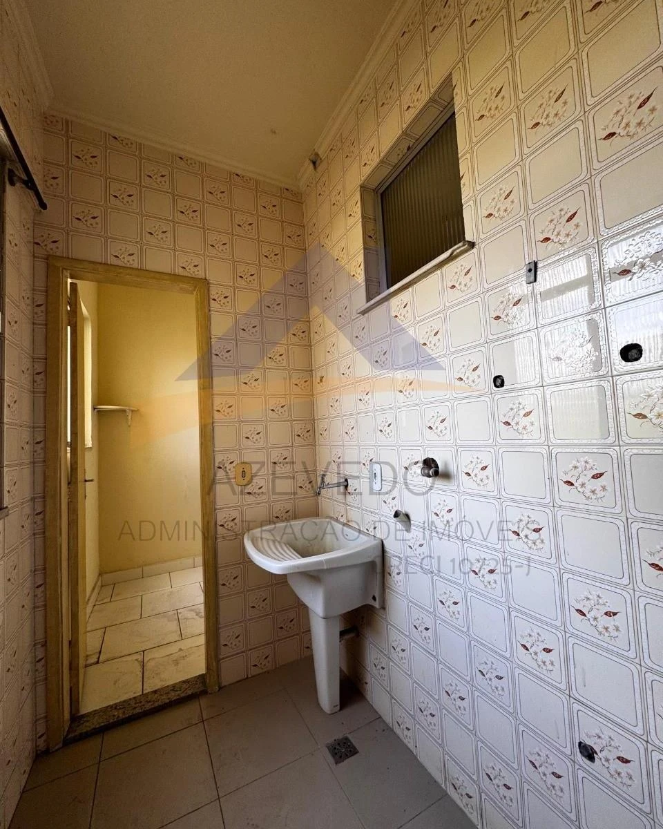 2-bedroom apartment with balcony and suite bathroom — photo 27