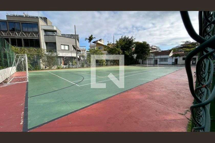 Casa mobiliada em condomínio com 6 quartos e 211 m² — photo 24