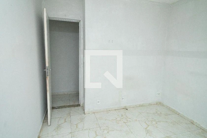 2-bedroom apartment in a building with a pool — photo 13