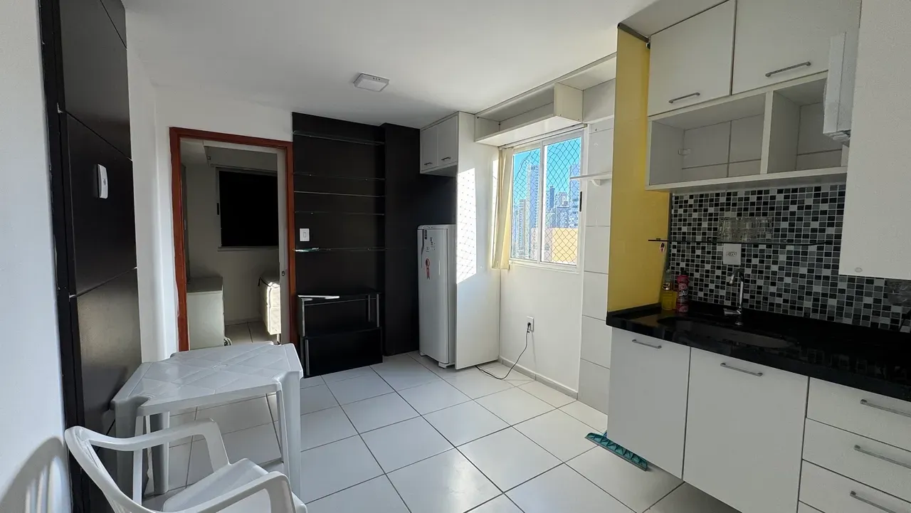 Робоче місце та 1 спальня: квартира 35 м²