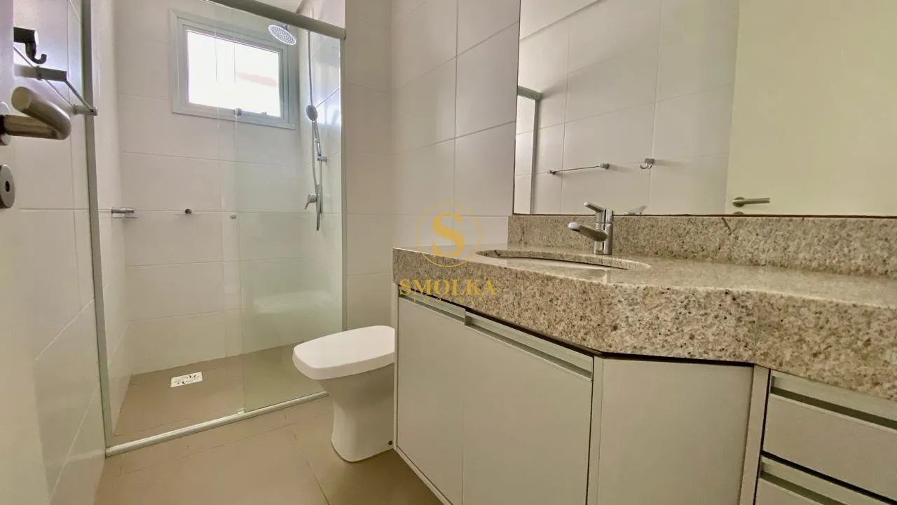 Departamento con balcón cerrado con vidrio en Florianópolis — photo 47